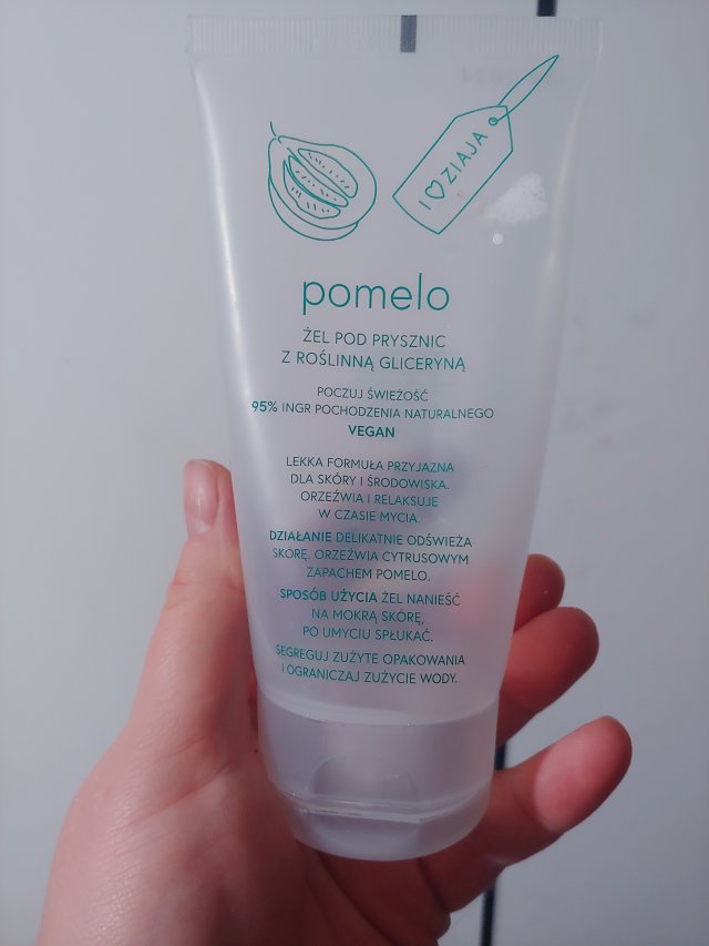 akcja denkowanie! grudzień - kosmetyki w świątecznych opakowaniach i świątecznych kolorach 🎄❄️⛄🎀🎁🎅