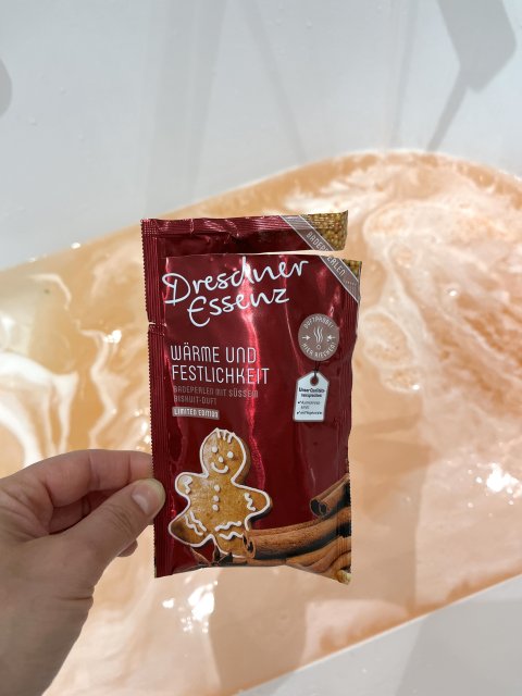 Dresdner Essenz Perełki do kąpieli, Ciepło i Świąteczny Nastrój 