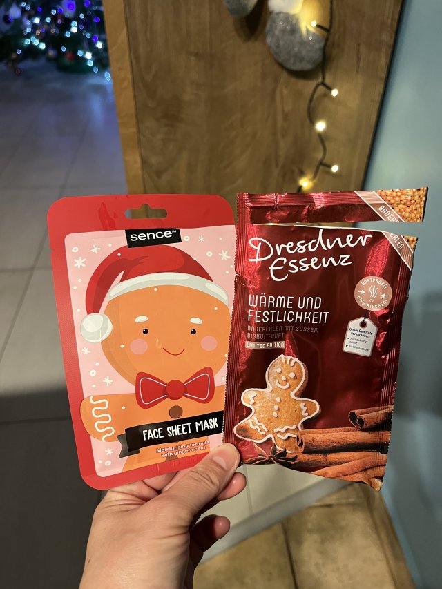 akcja denkowanie! grudzień - kosmetyki w świątecznych opakowaniach i świątecznych kolorach 🎄❄️⛄🎀🎁🎅