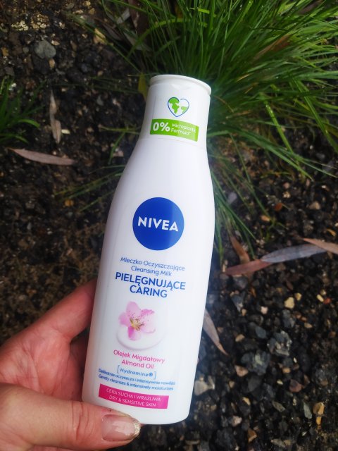 Nivea Chusteczki do demakijażu twarzy, 3w1, Cera sucha i wrażliwa, Mleczko oczyszczające i olejek migdałowy