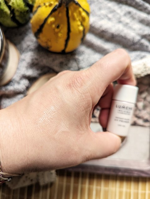 Lumene Invisible Illumination, Instant Glow UV Primer, Baza pod makijaż, SPF 30, Błyszcząca