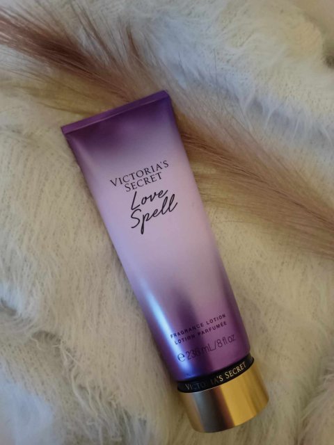 Victoria's Secret Lotion do ciała, Love Spell