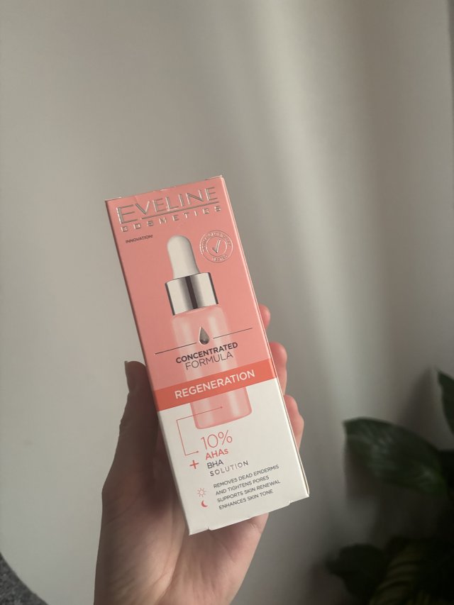 Eveline Skoncentrowana Formuła, Serum do twarzy, Regeneracja, 10% kwasy AHA + BHA Solution