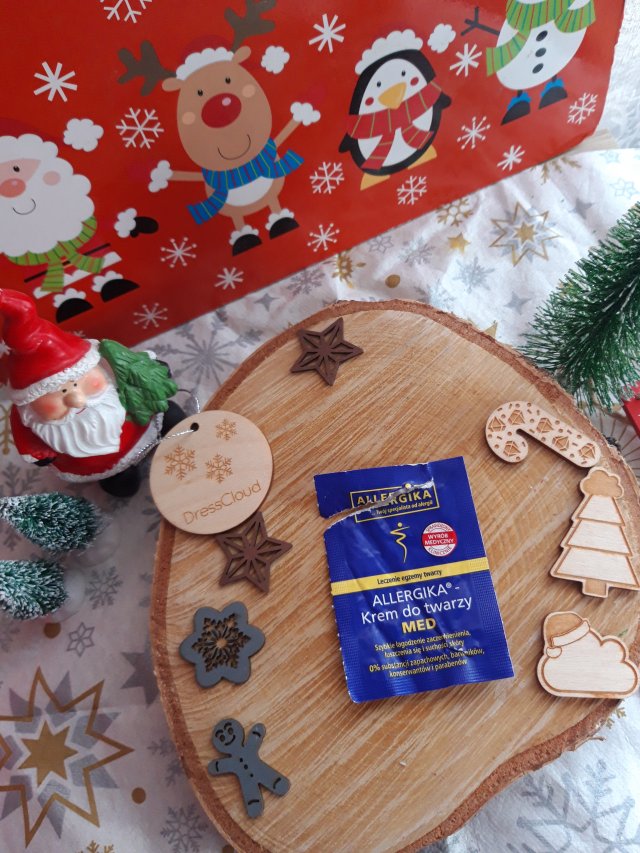 Allergika Krem do twarzy, Med, Leczenie egzemy twarzy