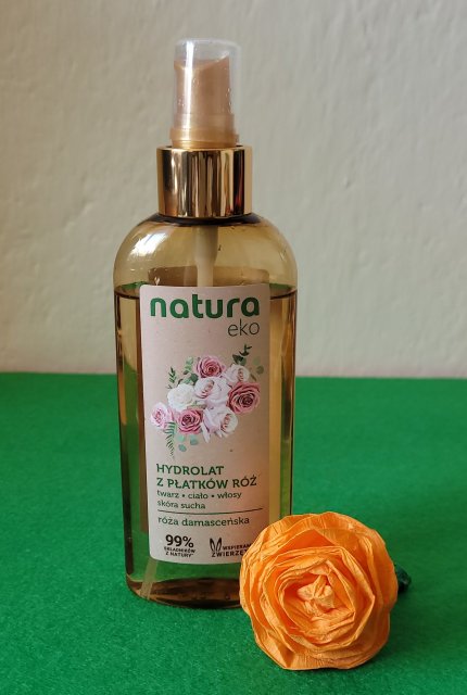 Natura Eko Hydrolat, Z płatków róż
