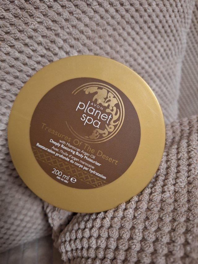 Avon Planet Spa, Treasures Of The Desert, Masło do ciała, Regenerująco-odżywcze, Z marokańskim olejem arganowym