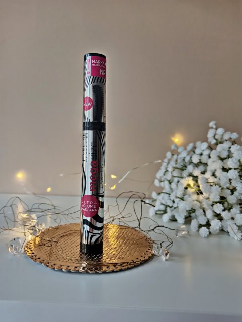 Eveline Mega Size Lashes, pogrubiająco-wydłużający tusz do rzęs