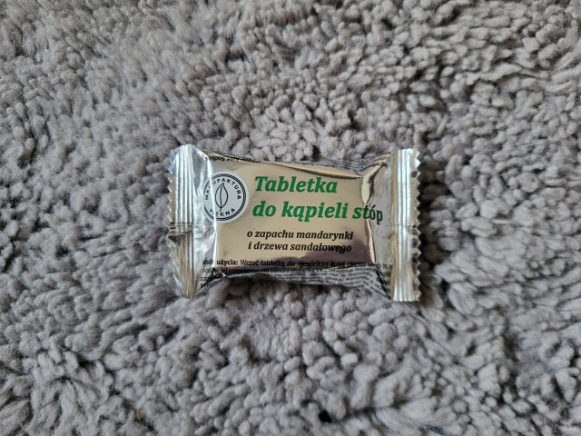 Marba Cosmetics Manufaktura Piękna, Tabletka do kąpieli stóp, Mandarynka i drzewo sandałowe