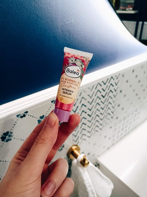 Balea Serum do twarz, Intensywnie nawilżające, , It's Beginning To Look A Lot Like Christmas