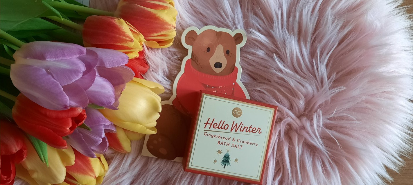 Accentra Sól do kąpieli, Hello Winter, Gingerbread & Cranberry Bath Salt 