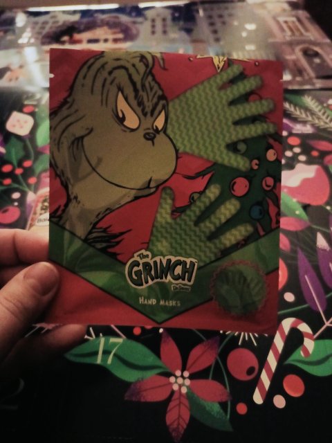 akcja denkowanie! grudzień - kosmetyki w świątecznych opakowaniach i świątecznych kolorach 🎄❄️⛄🎀🎁🎅