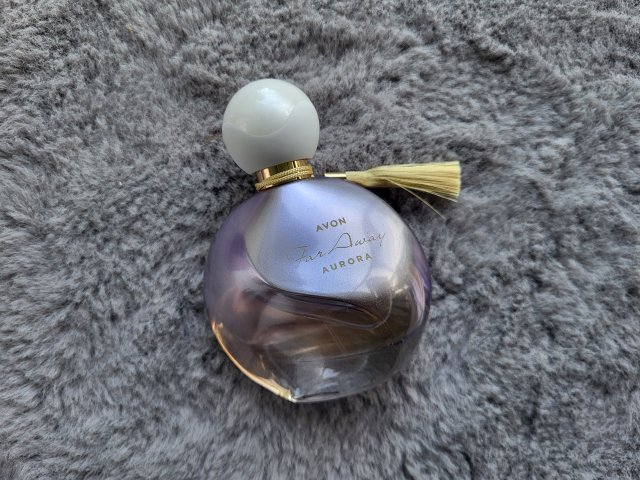 Avon Woda perfumowana, Far Away Aurora EDP
