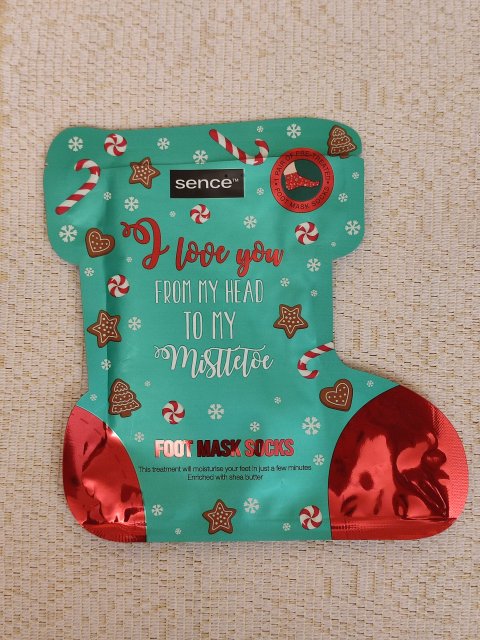 akcja denkowanie! grudzień - kosmetyki w świątecznych opakowaniach i świątecznych kolorach 🎄❄️⛄🎀🎁🎅