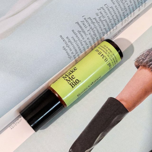 Make Me Bio Serum pod oczy, Rozświetlające, Cucumber