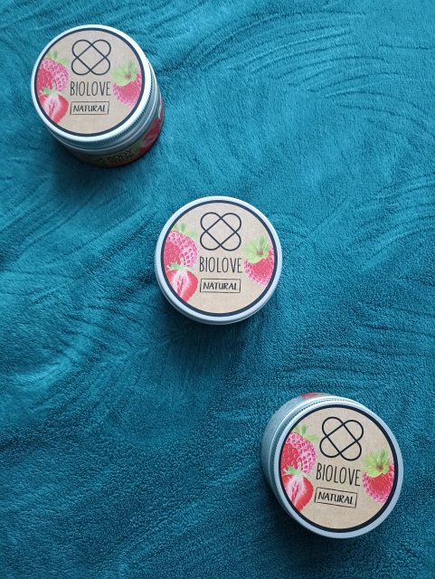 Biolove Peeling do ciała, Truskawka