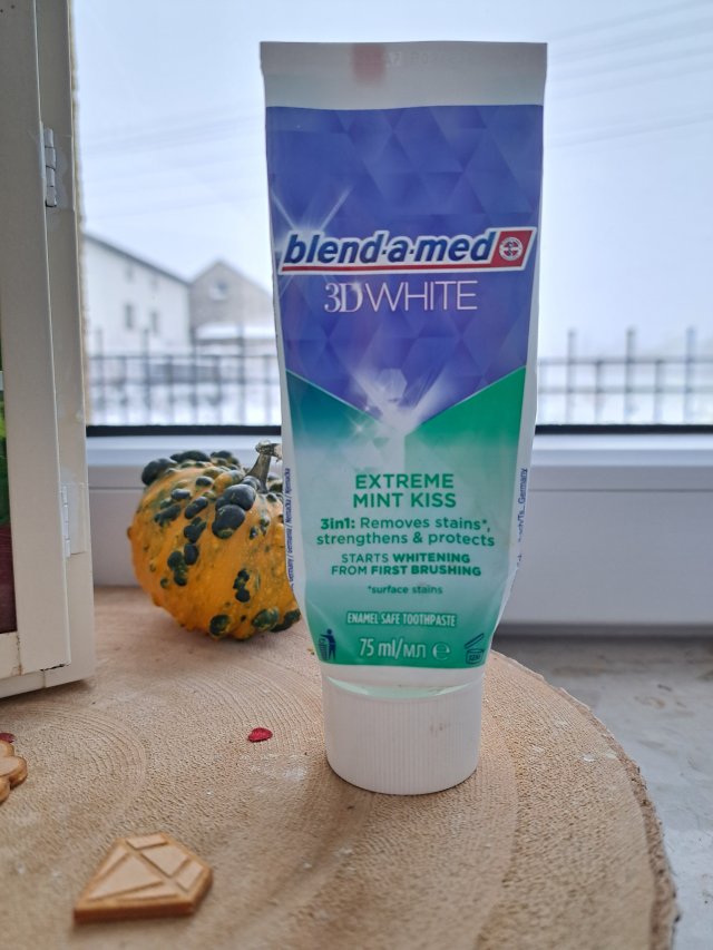 Blend-a-med Pasta do zębów, 3D White, Fresh, Extreme Mint Kiss