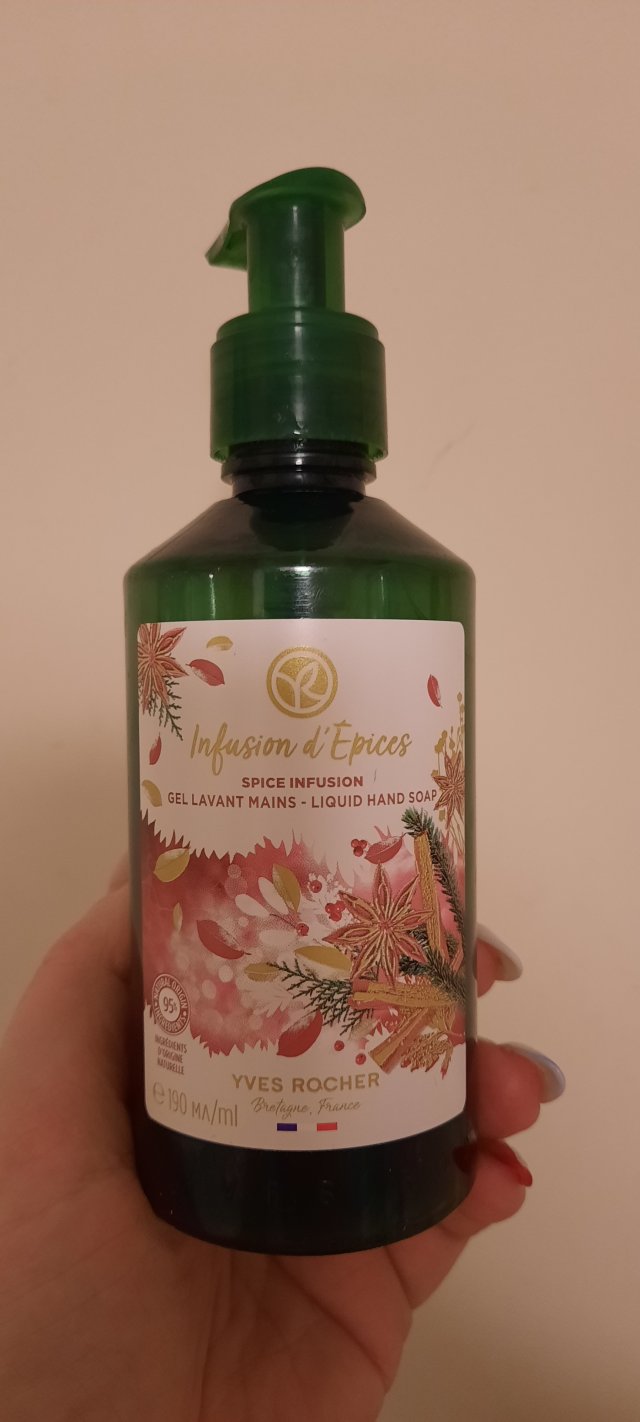 akcja denkowanie! grudzień - kosmetyki w świątecznych opakowaniach i świątecznych kolorach 🎄❄️⛄🎀🎁🎅