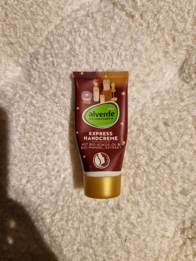 akcja denkowanie! grudzień - kosmetyki w świątecznych opakowaniach i świątecznych kolorach 🎄❄️⛄🎀🎁🎅