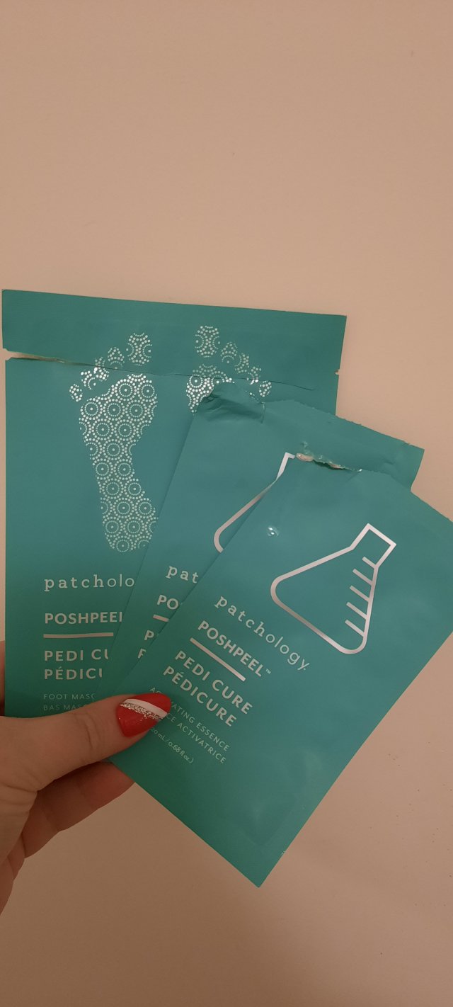 akcja denkowanie! grudzień - kosmetyki w świątecznych opakowaniach i świątecznych kolorach 🎄❄️⛄🎀🎁🎅