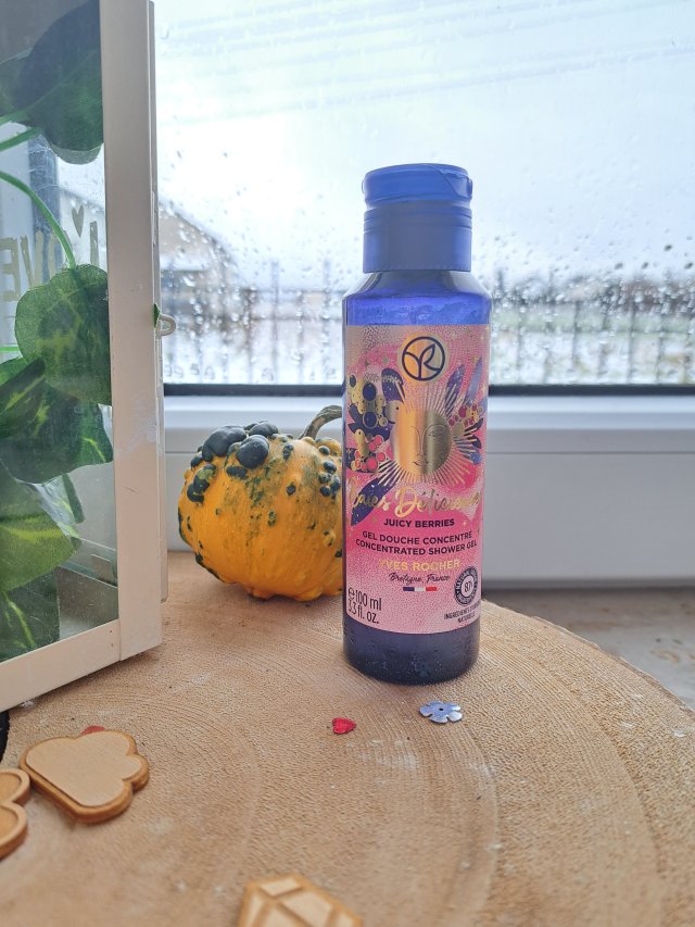 Yves Rocher Żel pod prysznic, Soczysta żurawina, Juicy Berries