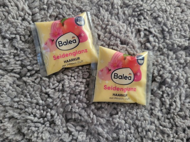 Balea Kuracja do włosów, Seidenglanz, Jedwabista gładkość, Pfirsich-Duft
