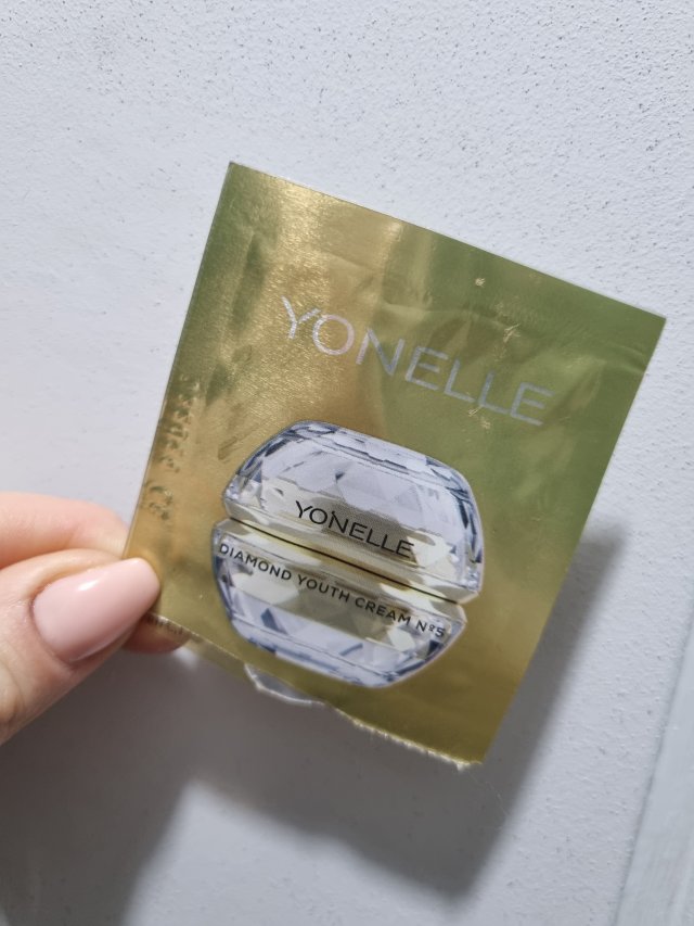 akcja denkowanie! grudzień - kosmetyki w świątecznych opakowaniach i świątecznych kolorach 🎄❄️⛄🎀🎁🎅