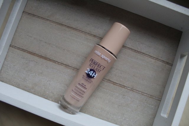 Miss Sporty Perfect To Last 24h, Life-Proof Coverage Foundation, Podkład do twarzy, nr 101 Golden Ivory
