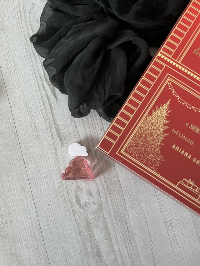 Ariana Grande Woda perfumowana, Pink, EDP