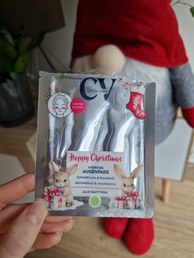 akcja denkowanie! grudzień - kosmetyki w świątecznych opakowaniach i świątecznych kolorach 🎄❄️⛄🎀🎁🎅