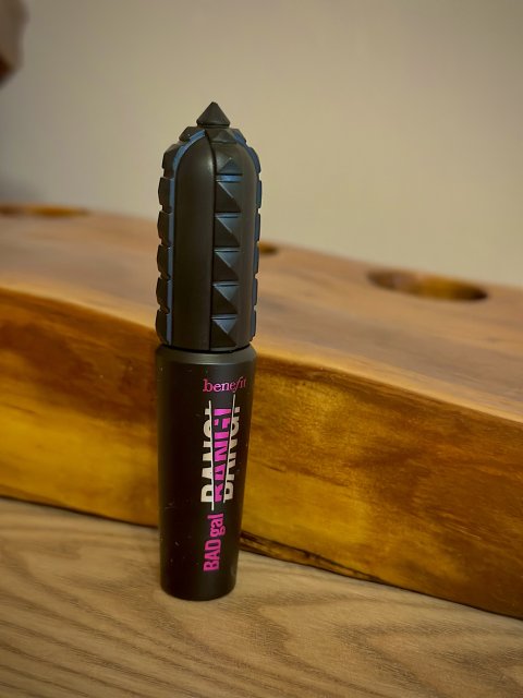 tusz do rzęs bad gal BANG benefit