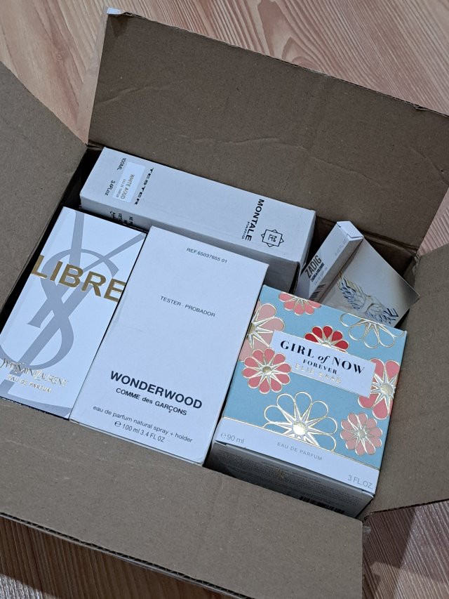 Zestaw perfum grudzień 2025