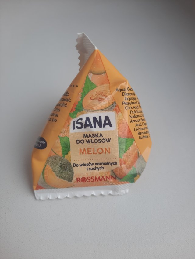 Denkowanie część druga :) Grudzień, kosmetyki w świątecznych opakowaniach lub w świątecznych kolorach: czerwonym, zielonym i złotym 