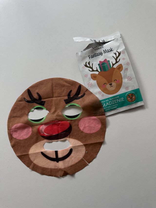 Denkowanie część druga :) Grudzień, kosmetyki w świątecznych opakowaniach lub w świątecznych kolorach: czerwonym, zielonym i złotym 