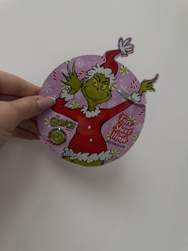 Denkowanie część druga :) Grudzień, kosmetyki w świątecznych opakowaniach lub w świątecznych kolorach: czerwonym, zielonym i złotym 