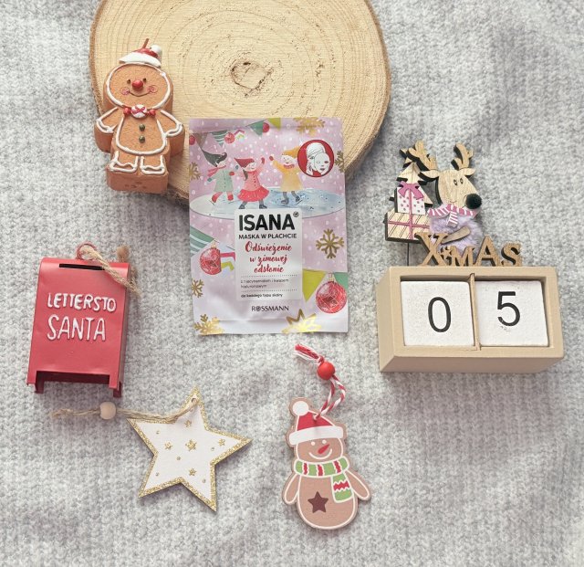 Isana Maska w płachcie, odświeżenie w zimowej odsłonie, niacynamid i kwas hialuronowy 
