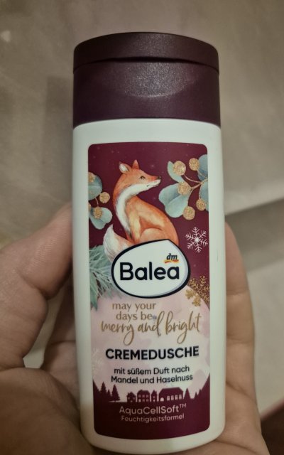 Denkowanie część druga :) Grudzień, kosmetyki w świątecznych opakowaniach lub w świątecznych kolorach: czerwonym, zielonym i złotym 