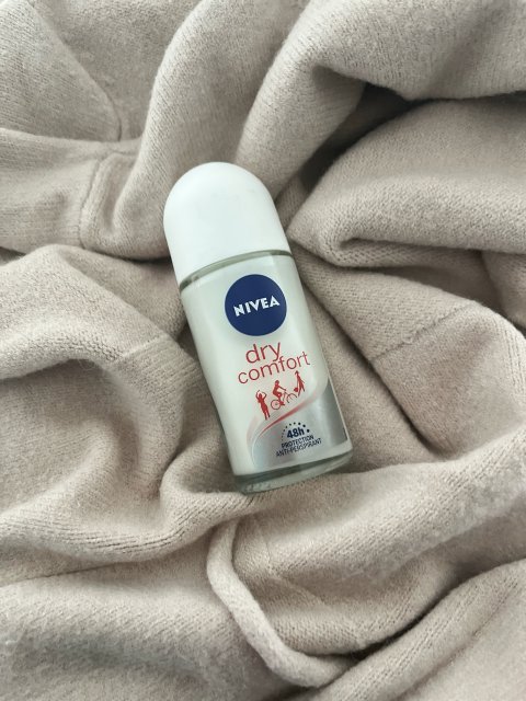 Nivea Antyperspirant w kulce, Dry Comfort