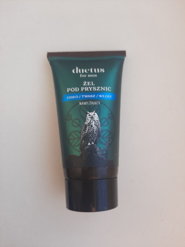 Denkowanie część druga :) Grudzień, kosmetyki w świątecznych opakowaniach lub w świątecznych kolorach: czerwonym, zielonym i złotym 