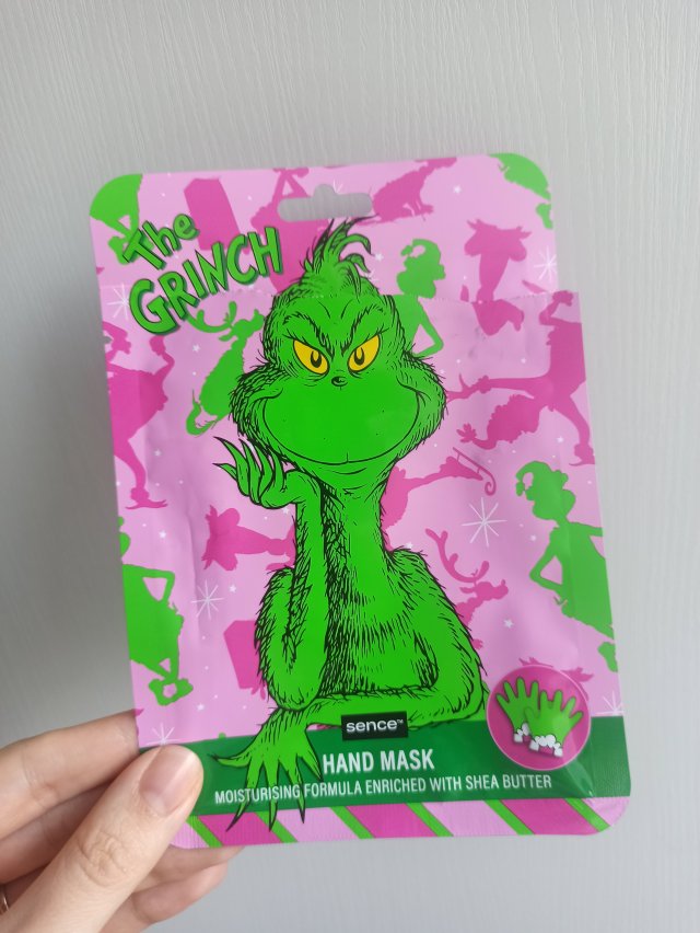 Denkowanie część druga :) Grudzień, kosmetyki w świątecznych opakowaniach lub w świątecznych kolorach: czerwonym, zielonym i złotym 