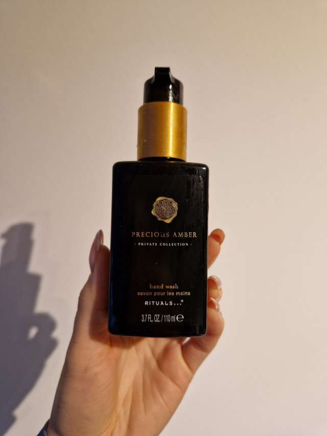 Denkowanie część druga :) Grudzień, kosmetyki w świątecznych opakowaniach lub w świątecznych kolorach: czerwonym, zielonym i złotym 