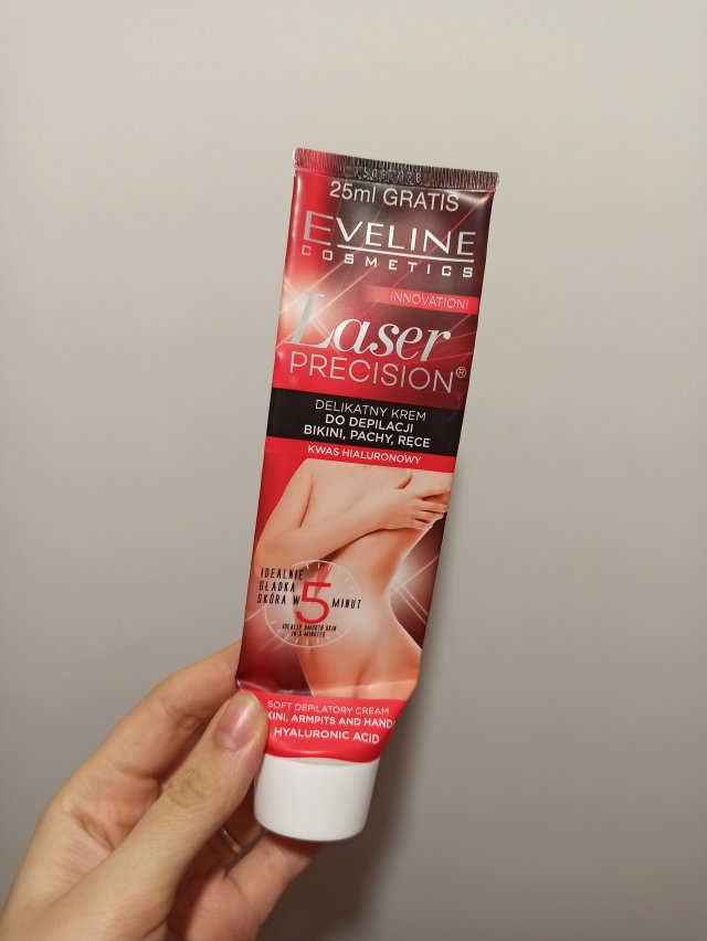 Denkowanie część druga :) Grudzień, kosmetyki w świątecznych opakowaniach lub w świątecznych kolorach: czerwonym, zielonym i złotym 