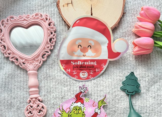 Maxbrands Marketing B.V. Face Sheet Mask, Maseczka do twarzy w płacie, Softening, Święty Mikołaj