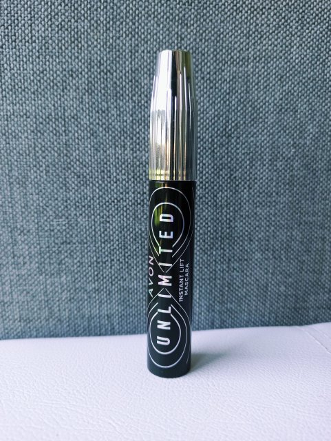 Avon Tusz do rzęs, Unlimited, Unoszący i podkręcający, Blackest Black