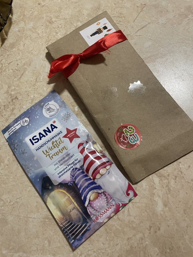 Isana Maska do rąk w rękawiczkach, Wichtel Traum