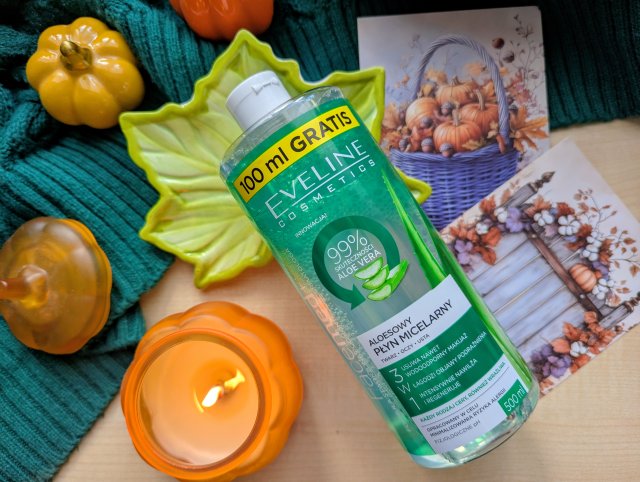 Eveline Facemed +, Płyn micelarny, Aloesowy, Odświeżająco - łagodzący, 3w1